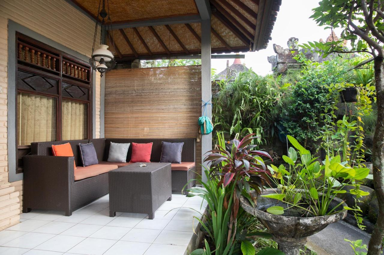 The Wayan House Hostel อูบุด ภายนอก รูปภาพ