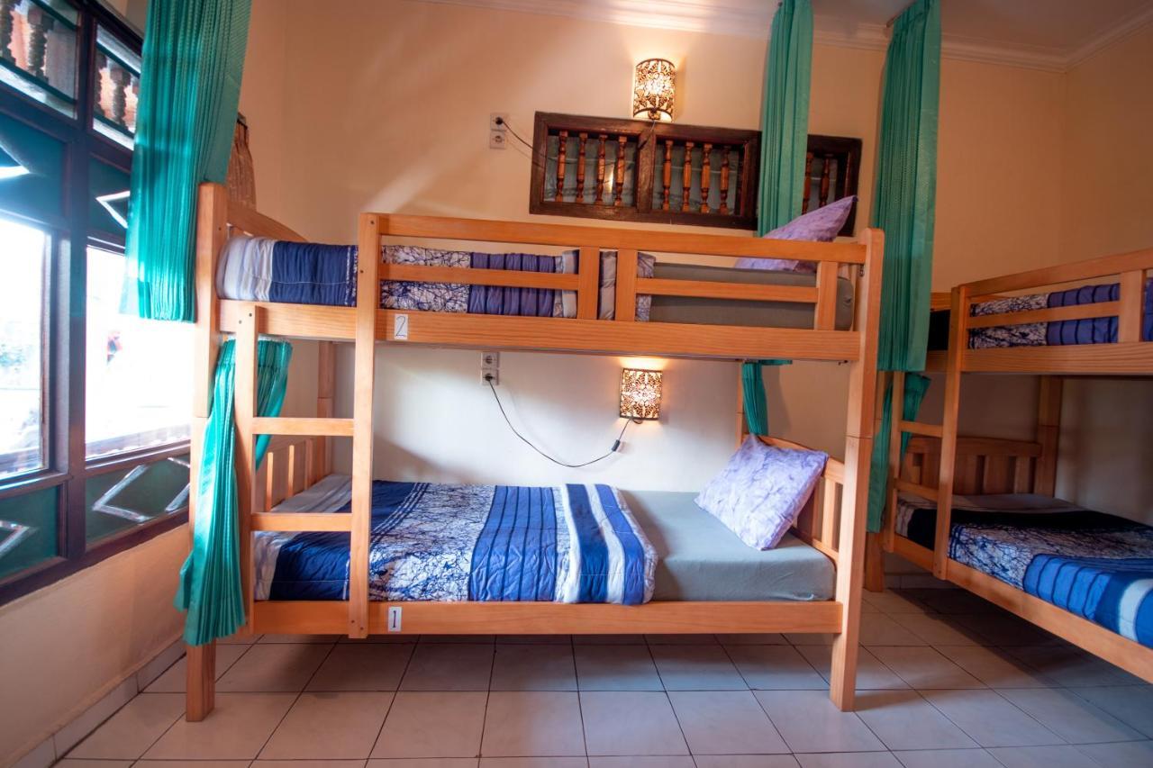 The Wayan House Hostel อูบุด ภายนอก รูปภาพ