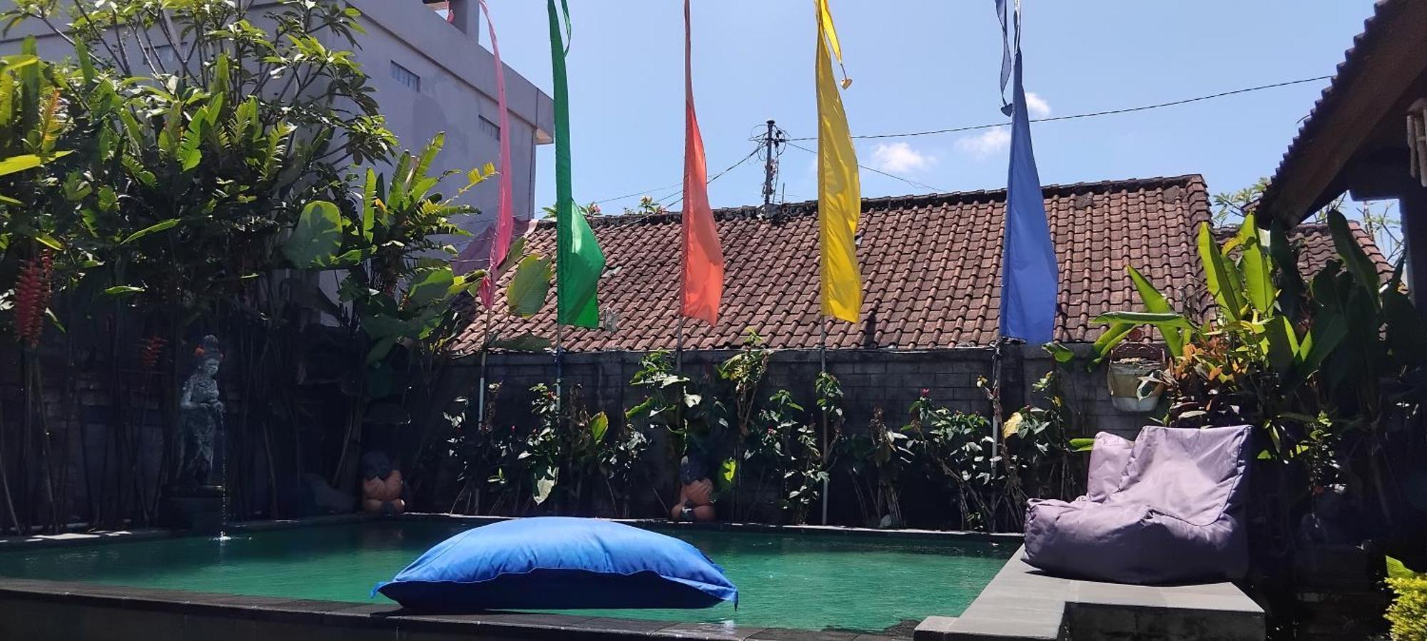The Wayan House Hostel อูบุด ภายนอก รูปภาพ