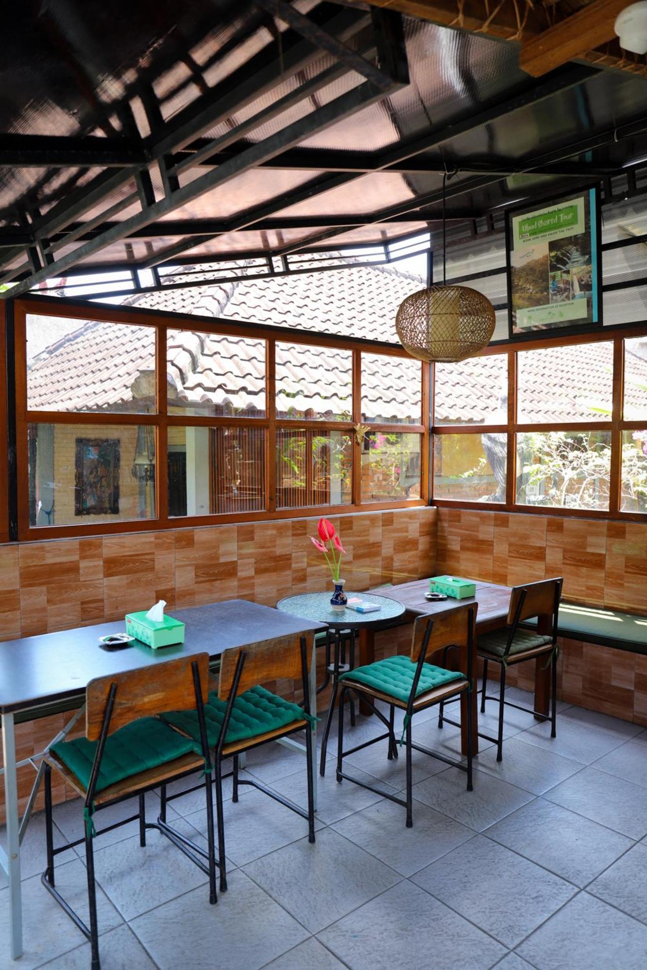 The Wayan House Hostel อูบุด ภายนอก รูปภาพ
